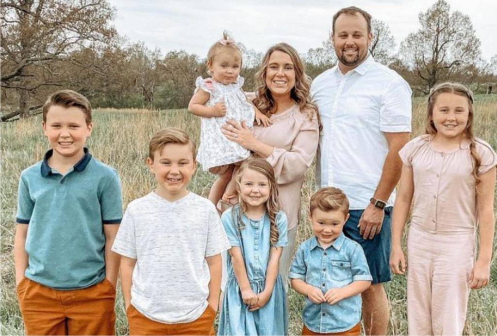 The Duggar Family will soon be welcoming baby no. 7.