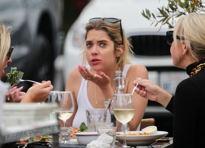 Ashley Benson has an animated chat while out for lunch with her mom in West Hollywood.