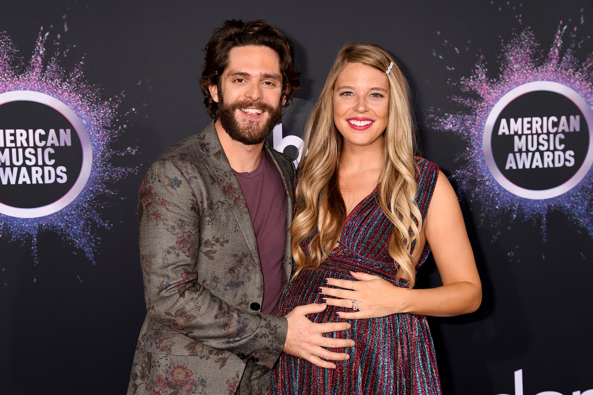 Thomas Rhett pregnant wife Lauren Akins