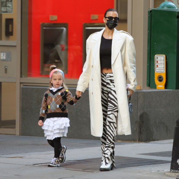 Irina Shayk and daughter Lea Cooper