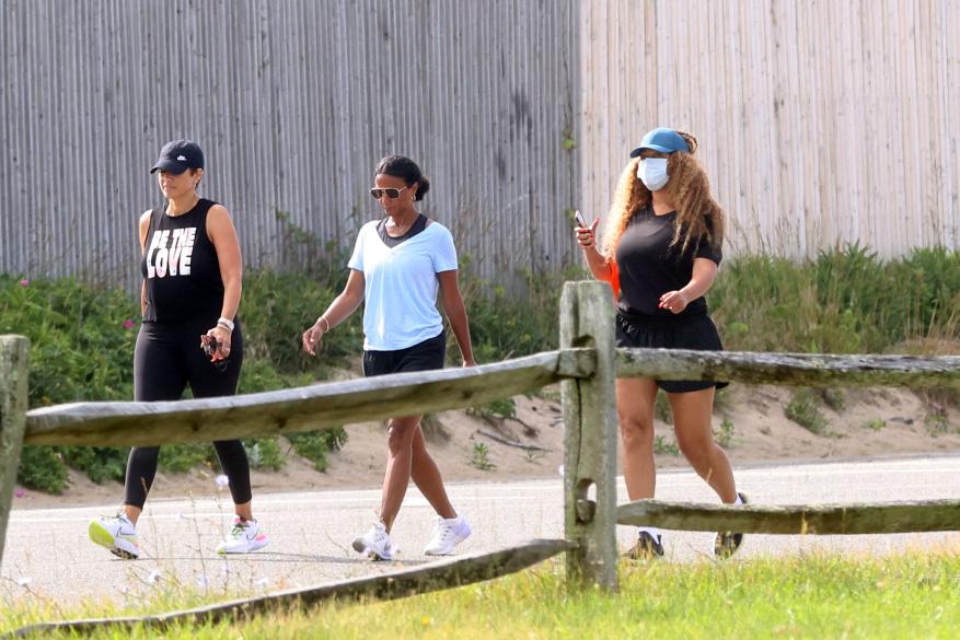 Beyonce and Jay Z with Twitter CEO, Jack Dorsey.