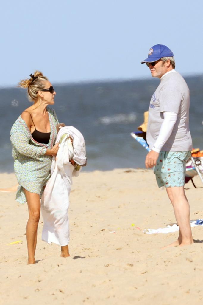 Sarah Jessica Parker hits the beach in the Hamptons.