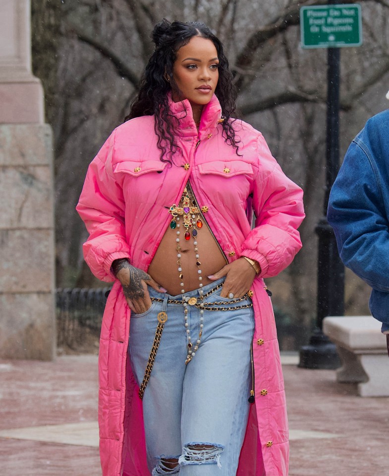 Pregnant Rihanna