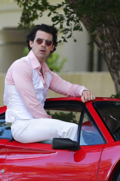 Magnum J.J.: Tom Selleck, move aside: Joe Jonas rocks a Ferrari and a 1980s ensemble while filming a new music video.