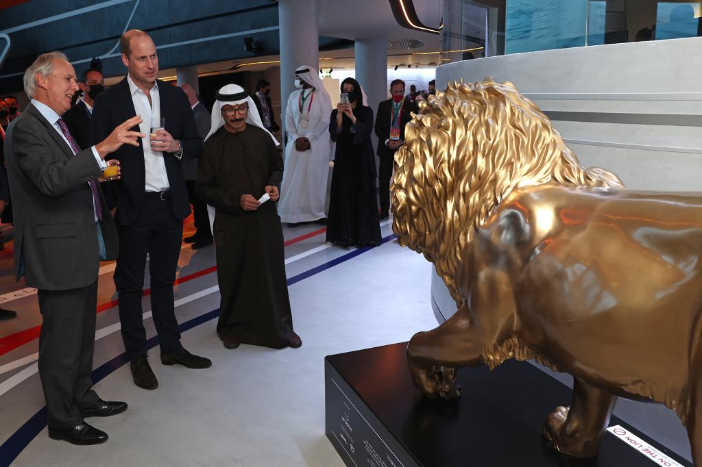 DUBAI, UNITED ARAB EMIRATES - FEBRUARY 10: Chief Executive of Tusk, Charles Mayhew, Prince William, Duke of Cambridge and Sultan Ahmed bin Sulayem.