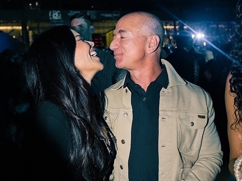 Jeff Bezos and girlfriend Lauren Sanchez