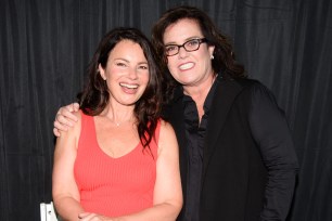 Rosie O'Donnell with her arm around Fran Drescher.