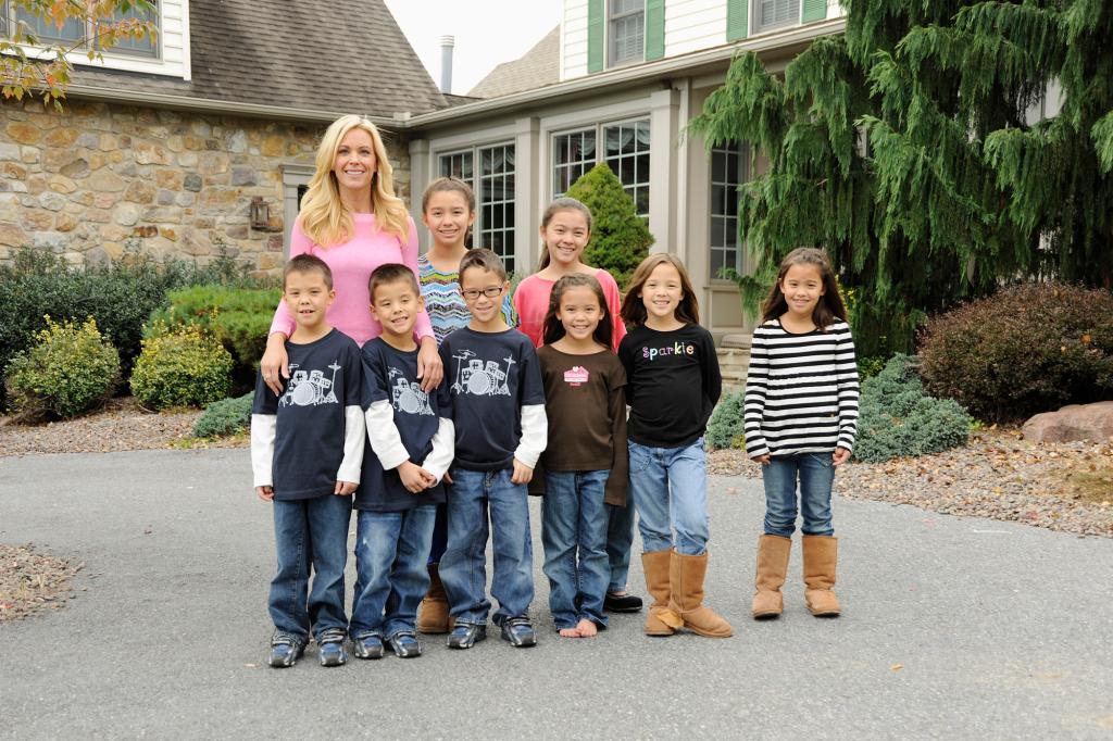 Kate Gosselin and her eight children