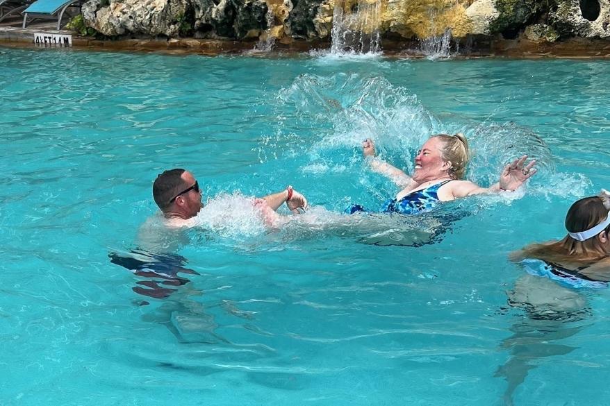 Mama June, Justin Stroud in a pool.