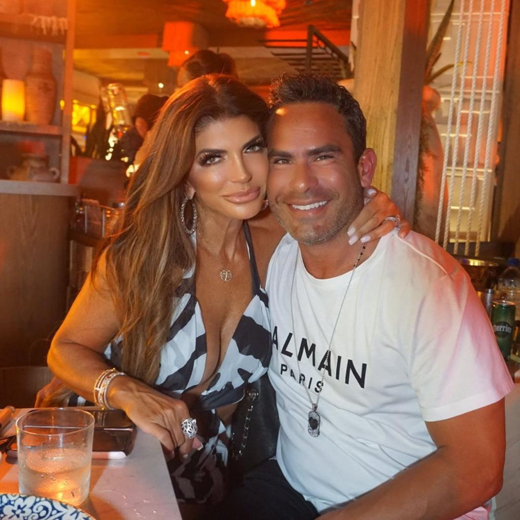 Teresa Giudice and Luis Ruelas posing for a photo.