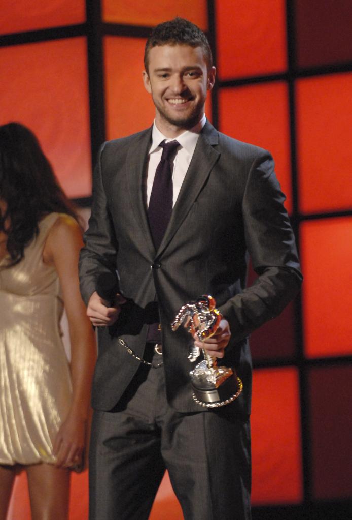 Justin Timberlake onstage at the 2007 VMAs