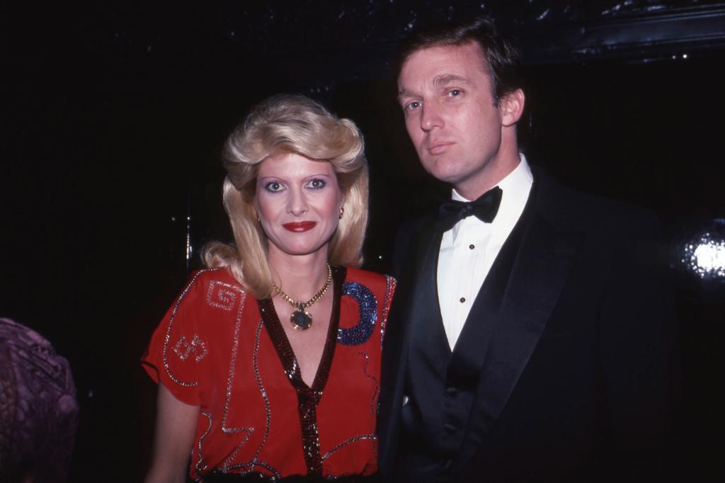 Ivana Trump and Donald Trump in December 1982