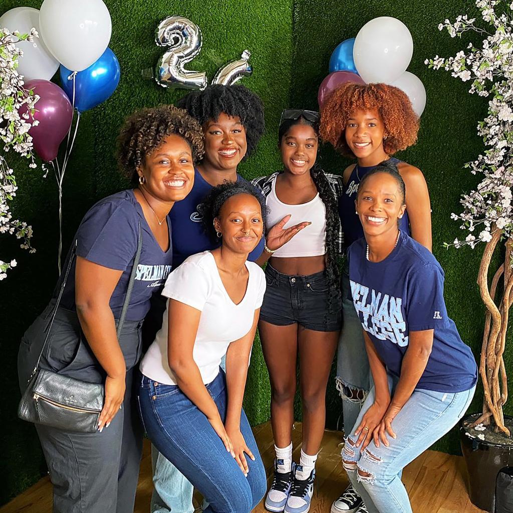 Angelina Jolie's daughter Zahara with fellow Spelman College students.