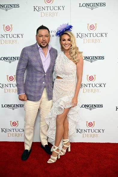 Brittany and Jason Aldean posing together