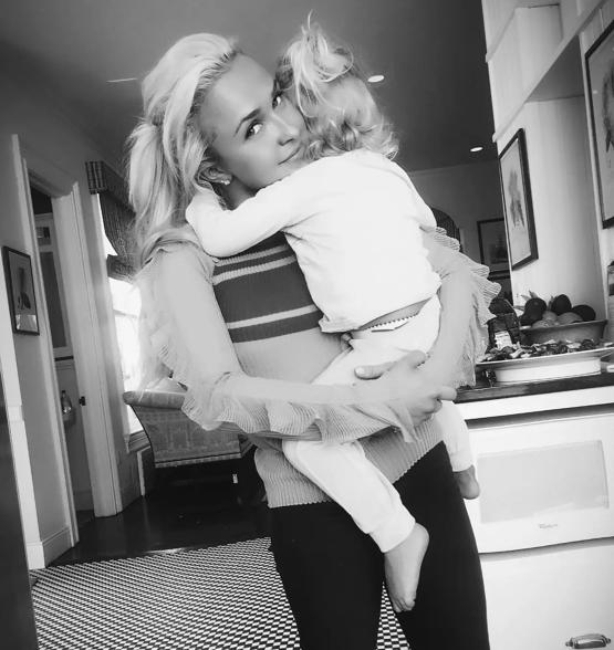 Hayden Panettiere holding daughter Kaya.