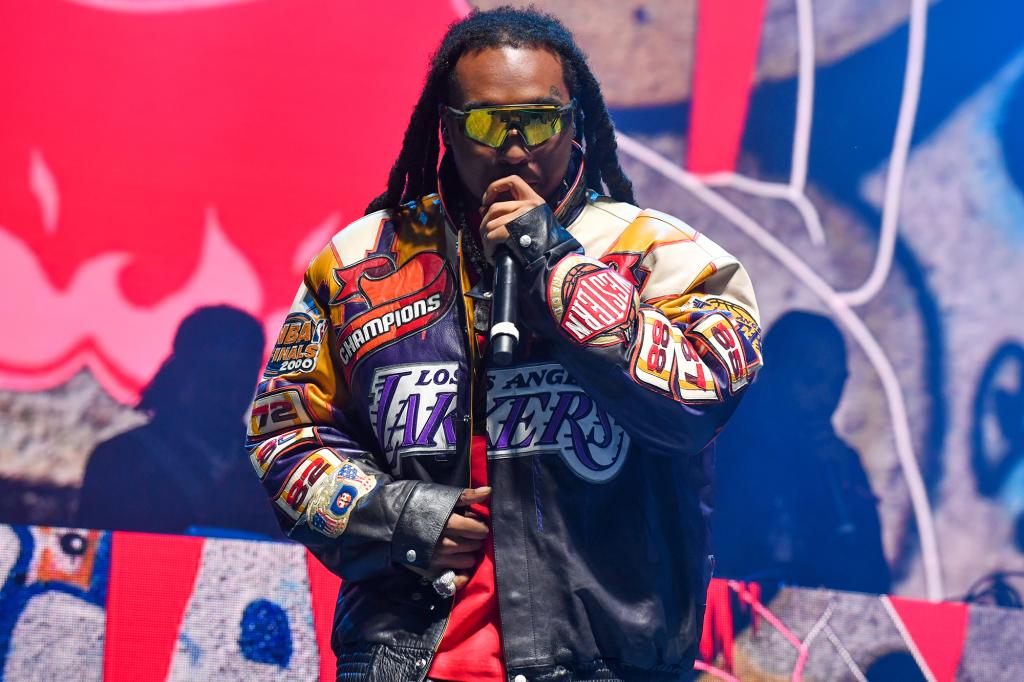 takeoff performing