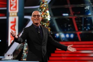 How Mandel in a black suit on "Deal or No Deal."