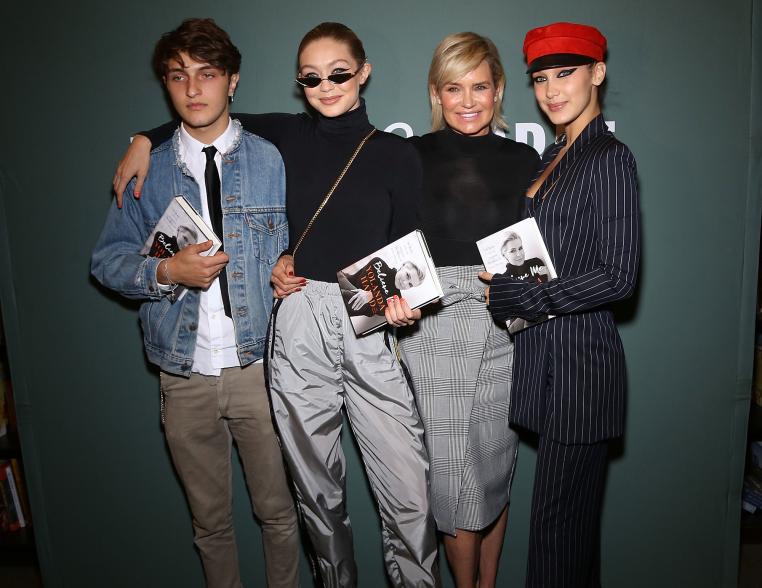 Yolanda Hadid and family Gigi Hadid, Bella Hadid and Anwar Hadid