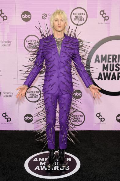 Machine Gun Kelly at the 2022 AMAs.