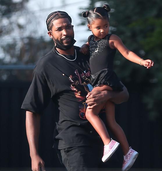 Tristan Thompson holding daughter True.