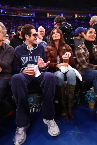 Pete Davidson and Emily Ratajkowski sitting courtside at a Knicks game