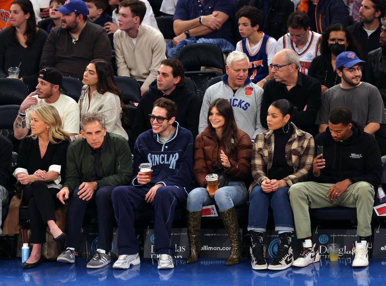 Pete Davidson and Emily Ratajkowski at a basketball game