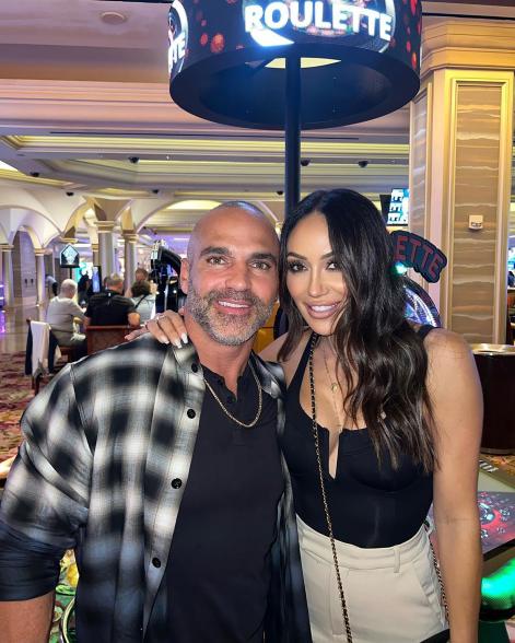 Joe Gorga and Melissa Gorga smile for pic