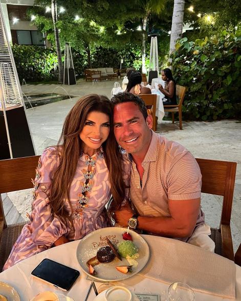 Teresa Giudice and Luis Ruelas enjoy dinner date