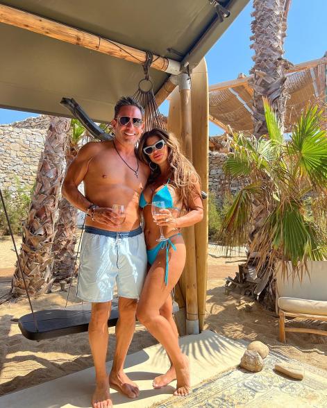 Luis Ruelas and Teresa Giudice enjoy beach day