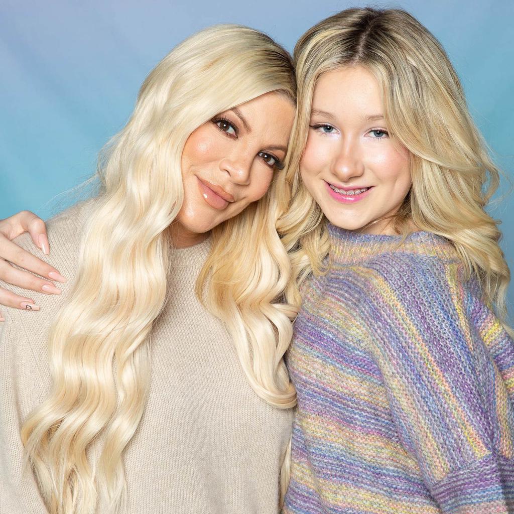 Tori Spelling and Stella McDermott posing for a photo together