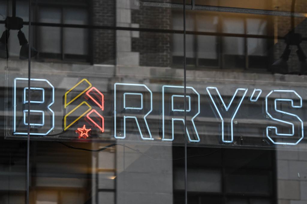 barry's bootcamp logo