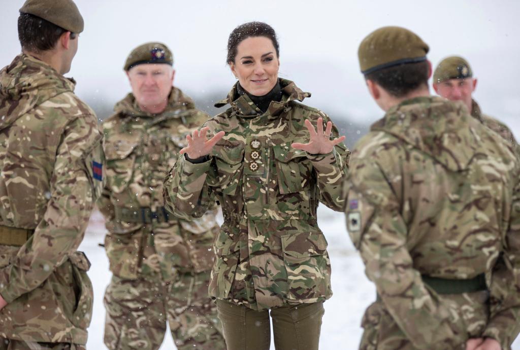 Kate Middleton, soldiers