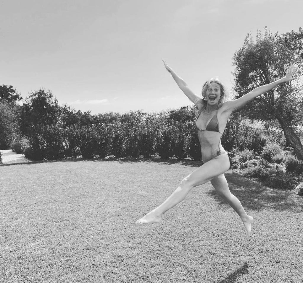 Gwyneth Paltrow jumps in bikini