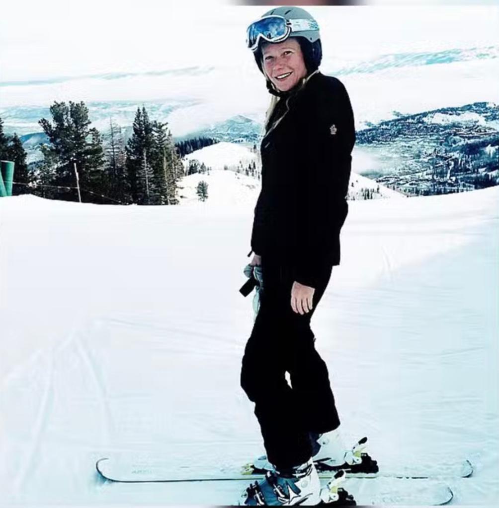 Gwyneth Paltrow skis