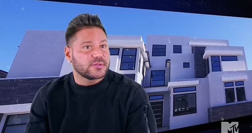 Ronnie Ortiz-Magro and daughter Ariana returned to "Jersey Shore."