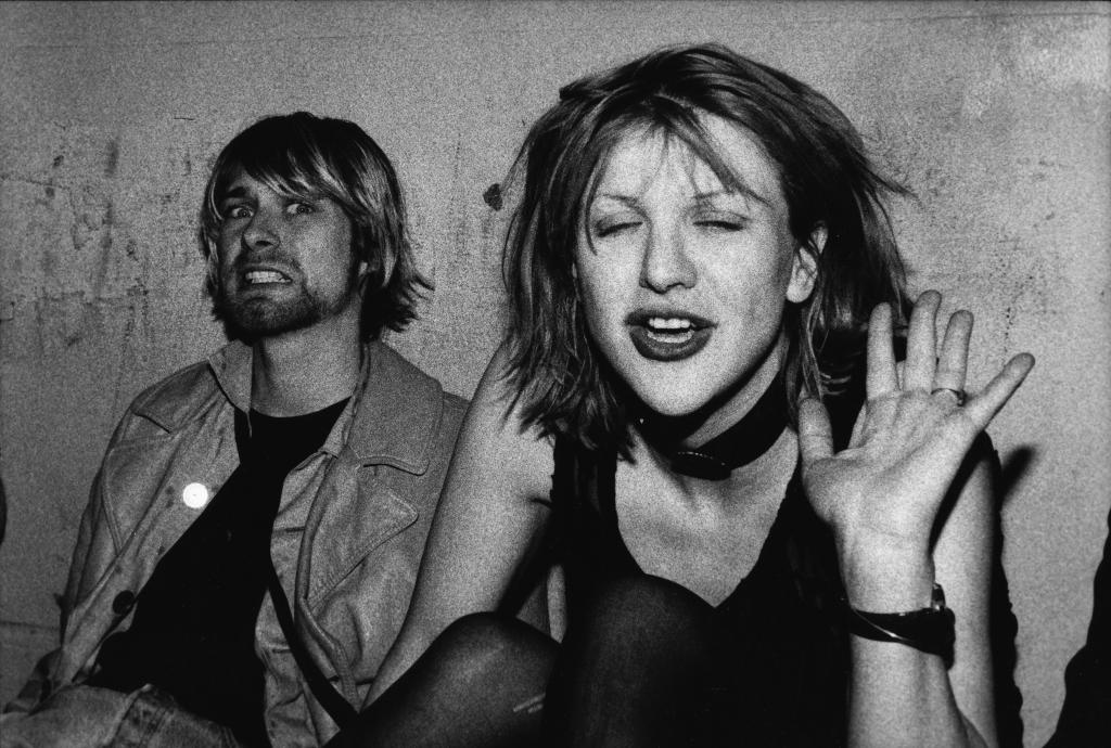 Kurt Cobain and Courtney Love in B&W photo