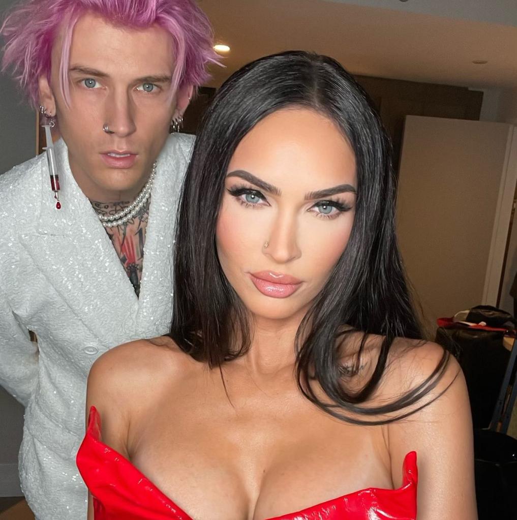 A selfie of Machine Gun Kelly and Megan Fox.