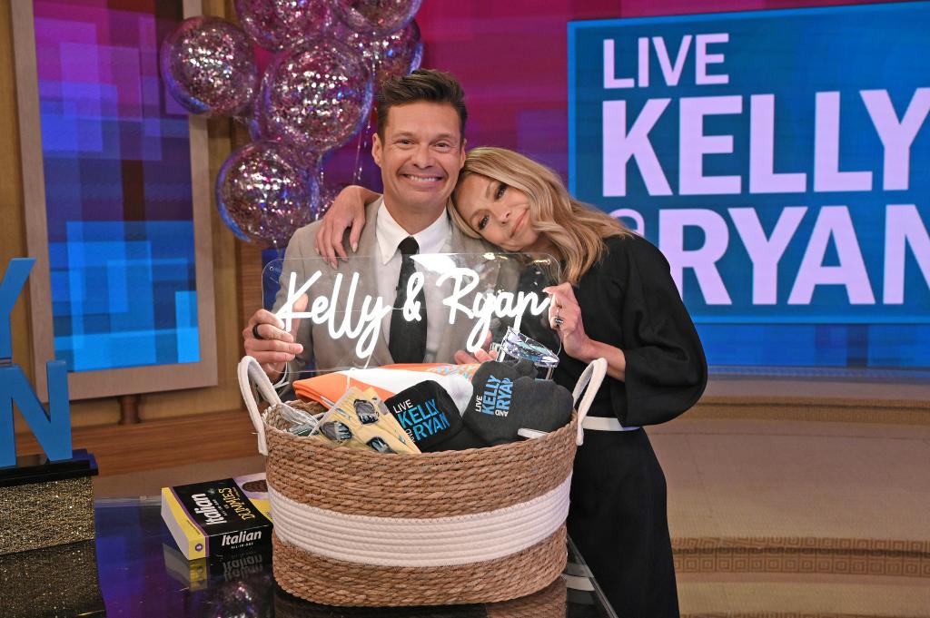 Ryan Seacrest's last day on "Live with Kelly and Ryan."