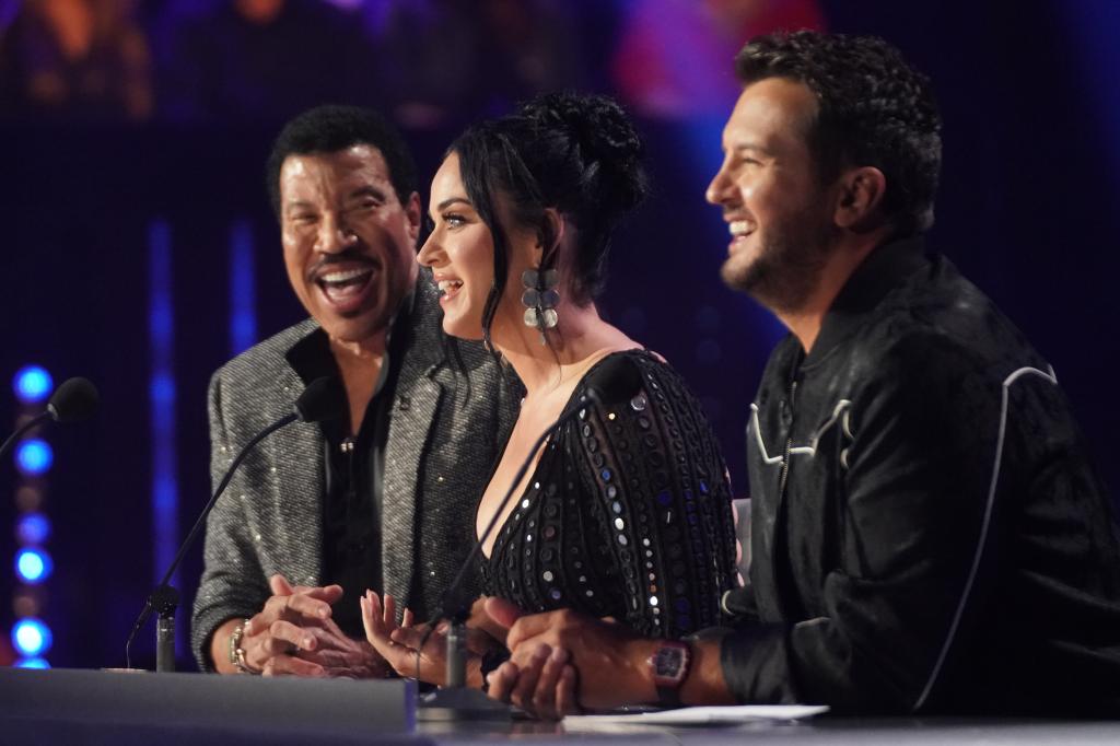 Lionel Richie, Katy Perry and Luke Bryan on the "American Idol" set.