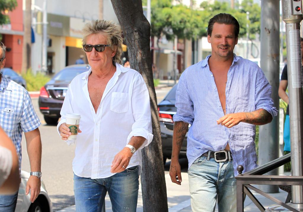 rod stewart walking with his son sean