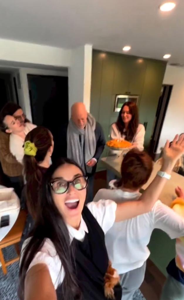 Demi Moore takes selfie vieo with Bruce Willis, Emma Heming and kids