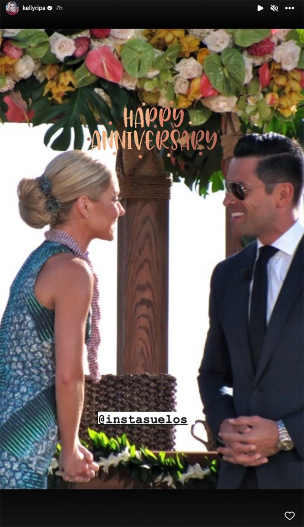 Kelly Ripa and Mark Consuelos.