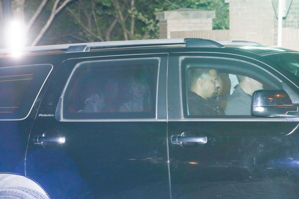 Taylor Swift and Matty Healy in car