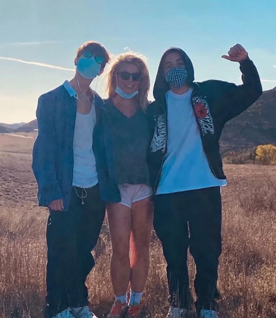 britney spears with her sons
