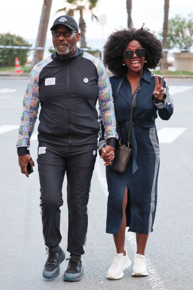 Viola Davis and husband Julius Tennon walking holding hands