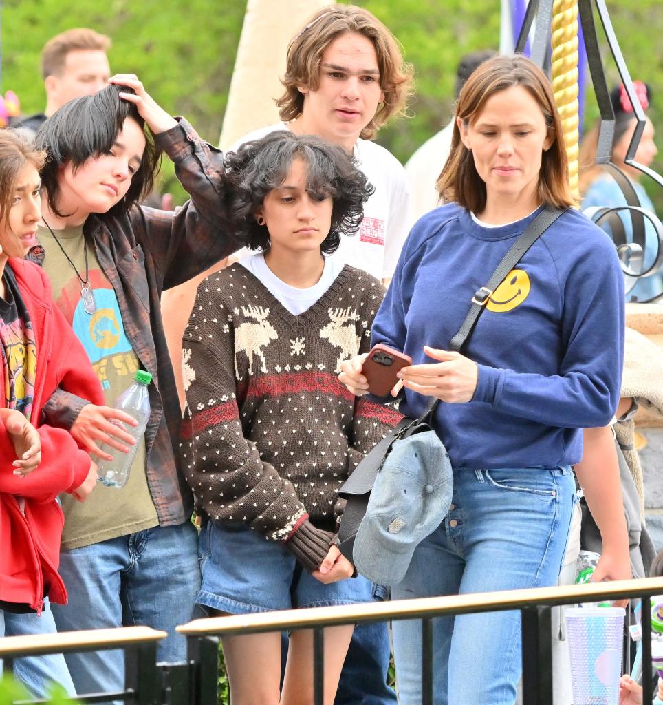 Jennifer Garner, daughter Serephina and Jennifer Lopez's child Emme at Disneyland.