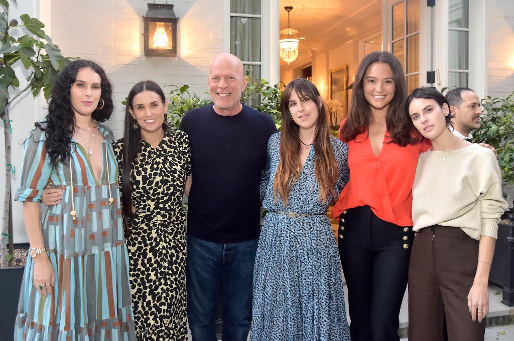 Bruce Willis three of his daughters, Demi Moore and Emma Heming. 