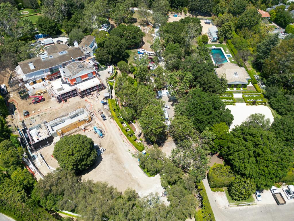 An aerial view of Jeff Bezos' house.