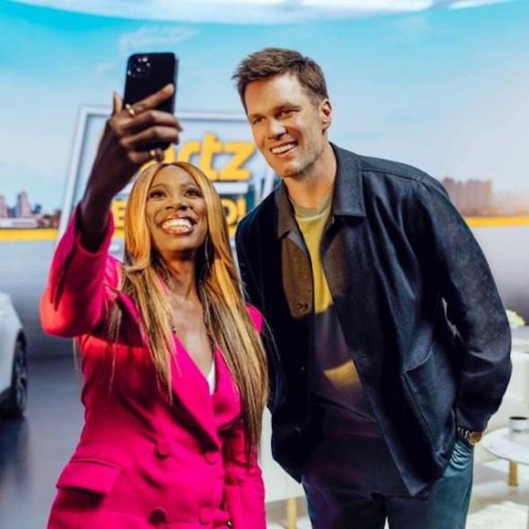 Tom Brady took a selfie with Yvonne Orji