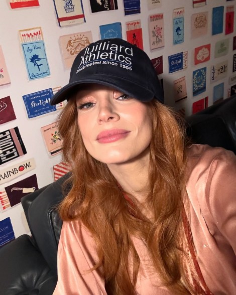 Jessica Chastain wears a hat that says "Julliard Athletics"